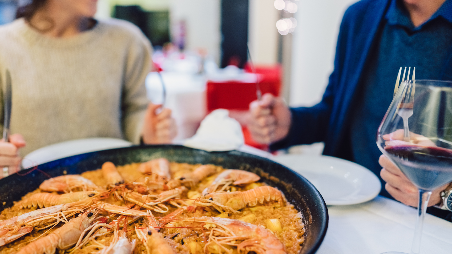 Abbinamento VINI E PAELLA, un viaggio di sapori tra le tradizioni spagnole.